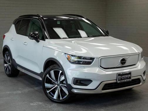 2022 Volvo XC40 Recharge Pure Electric P8 eAWD Twin Ultimate