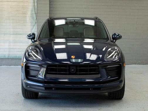 2022 Porsche Macan Base