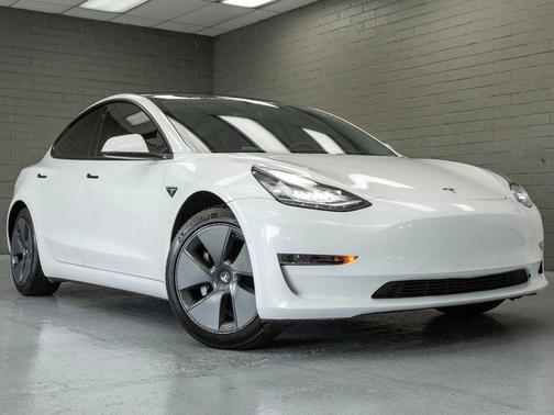 2021 Tesla Model 3 Standard Range Plus