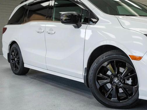 2024 Honda Odyssey Sport