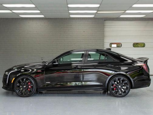 2025 Cadillac CT4-V V-Series RWD
