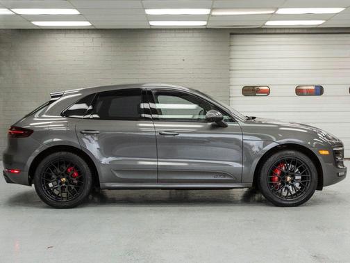 2017 Porsche Macan GTS