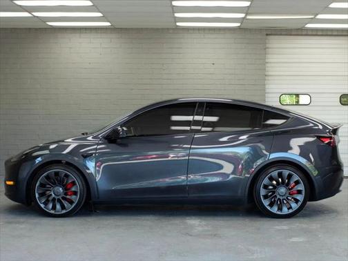 2024 Tesla Model Y Performance AWD