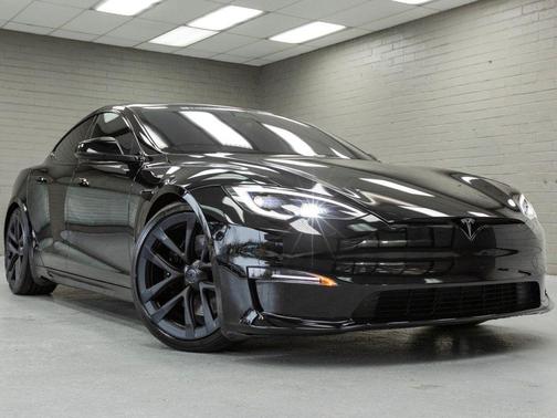 2022 Tesla Model S Plaid