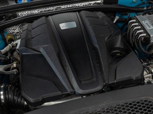 2023 Porsche Macan S