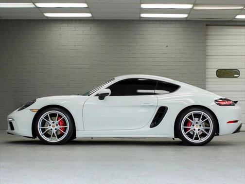 2019 Porsche 718 Cayman Base