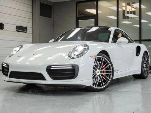2017 Porsche 911 Turbo