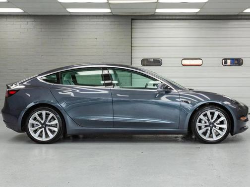 2019 Tesla Model 3 Long Range