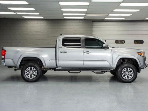 2016 Toyota Tacoma SR5