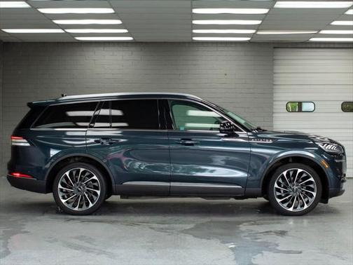 2022 Lincoln Aviator Reserve AWD