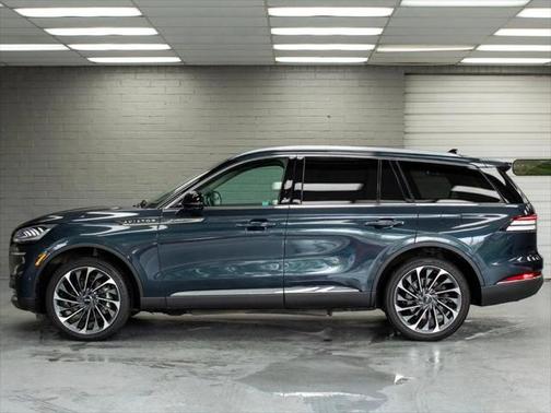 2022 Lincoln Aviator Reserve AWD