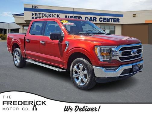 HOT PEPPER RED MET TINTD CC 2023 Ford F-150 XLT