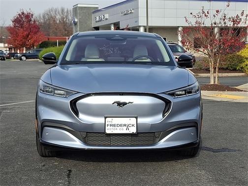 2022 Ford Mustang Mach-E PREMIUM
