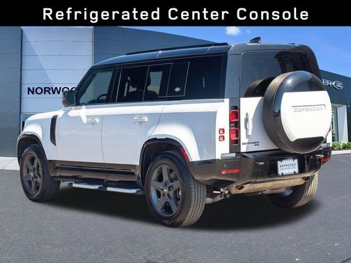 Yulong White 2023 Land Rover Defender 110 X-Dynamic SE