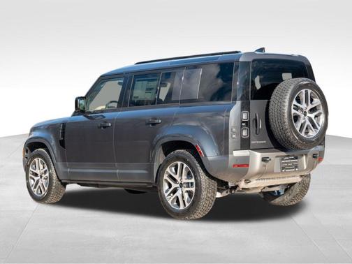 2026 Land Rover Defender 110 S