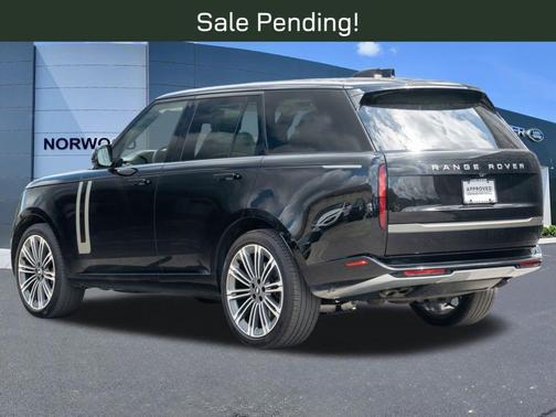 Santorini Black 2025 Land Rover Range Rover P530 SE