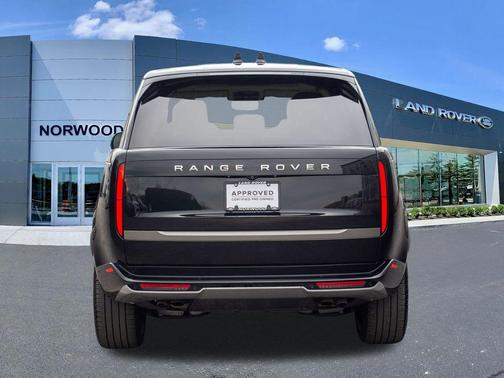 Santorini Black 2025 Land Rover Range Rover P530 SE