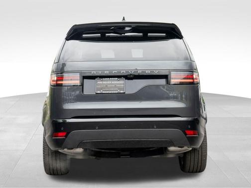 2025 Land Rover Discovery P360 Dynamic SE