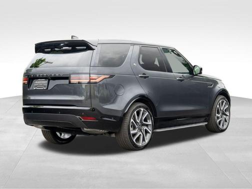 2025 Land Rover Discovery P360 Dynamic SE