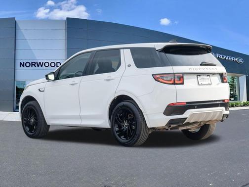 Fuji White 2025 Land Rover Discovery Sport S