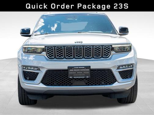 2023 Jeep Grand Cherokee Summit