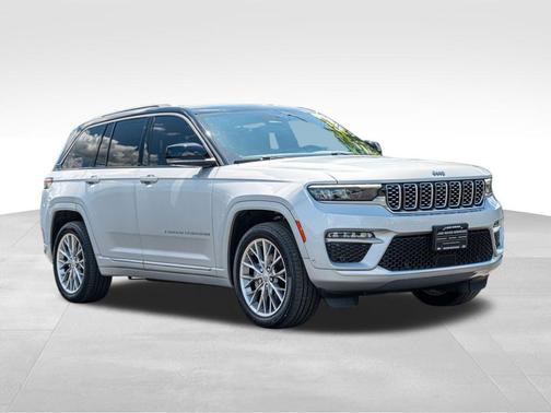 2023 Jeep Grand Cherokee Summit