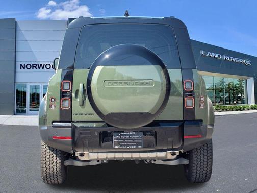 2026 Land Rover Defender P300 S