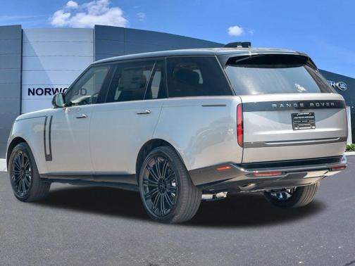 Eiger Grey 2026 Land Rover Range Rover P400 SE 7 Seat
