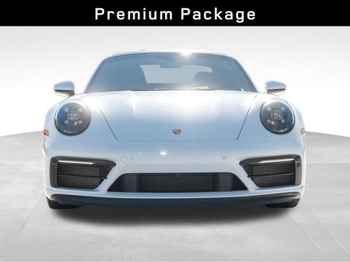 2023 Porsche 911 Carrera 4 GTS