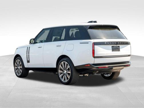 2025 Land Rover Range Rover P550e Autobiography