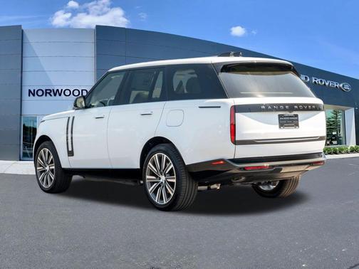 2025 Land Rover Range Rover P550e Autobiography