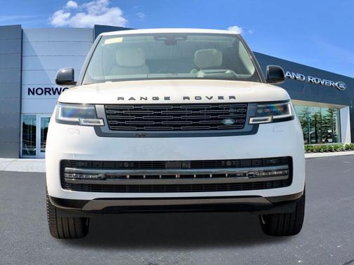 2025 Land Rover Range Rover P550e Autobiography