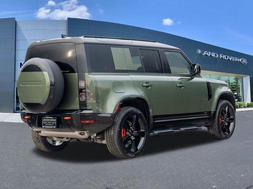 2026 Land Rover Defender 110 X