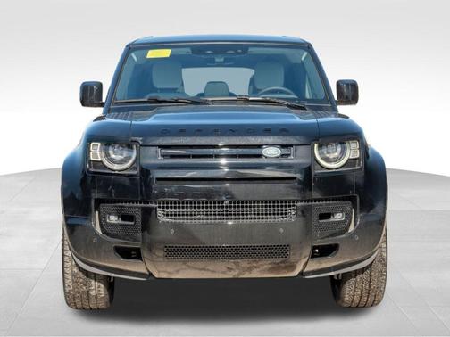 2025 Land Rover Defender P400 X-Dynamic SE