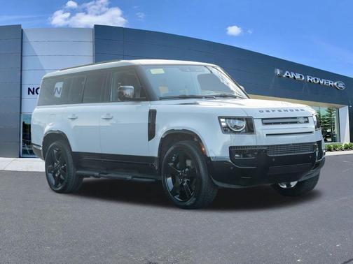 2026 Land Rover Defender 130 X-Dynamic SE