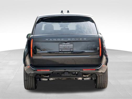 2025 Land Rover Range Rover P530 SE