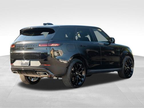 2025 Land Rover Range Rover Sport P360 SE
