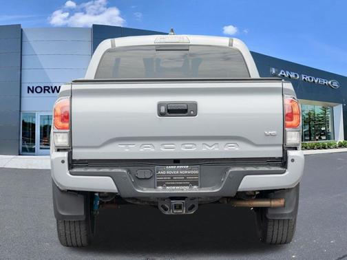 Cement 2020 Toyota Tacoma TRD Sport