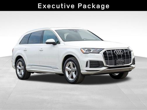 2023 Audi Q7 45 Premium Plus