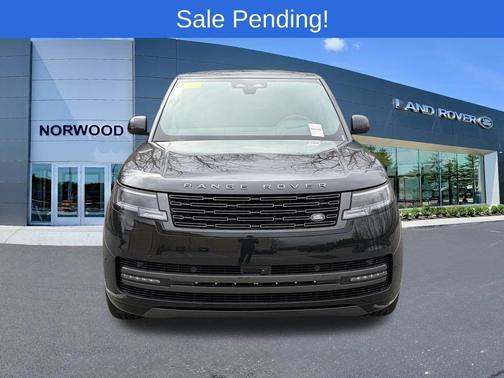 Santorini Black 2026 Land Rover Range Rover P400 SE 7 Seat