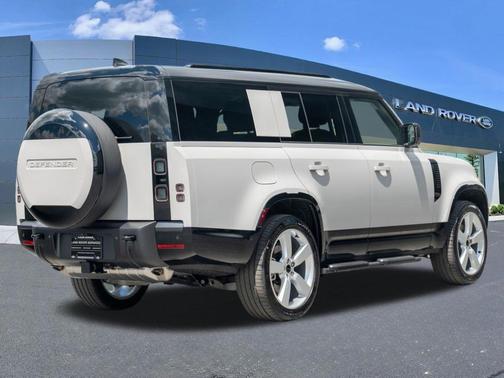 Borasco Grey 2026 Land Rover Defender P400 X-Dynamic SE