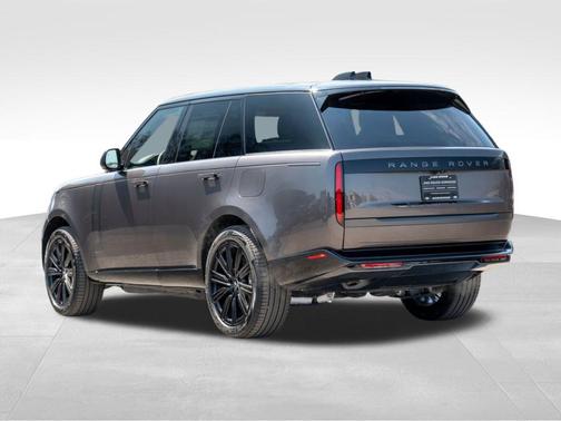 2025 Land Rover Range Rover P550e SE