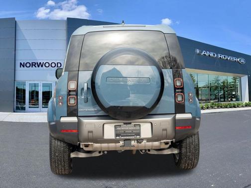 2026 Land Rover Defender 110 S