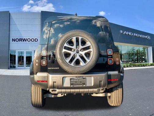 2026 Land Rover Defender 110 S