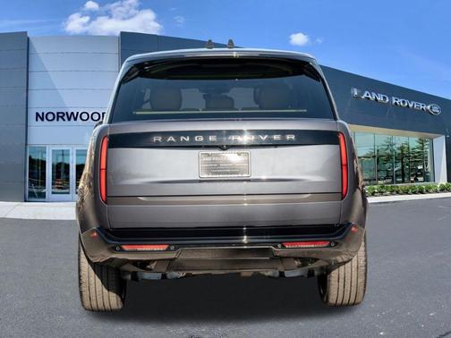 2026 Land Rover Range Rover P400 SE