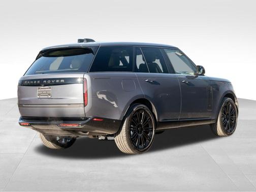 2026 Land Rover Range Rover SE