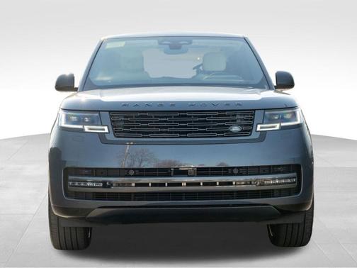 2026 Land Rover Range Rover SE