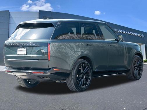 Belgravia Green 2023 Land Rover Range Rover P530 SE
