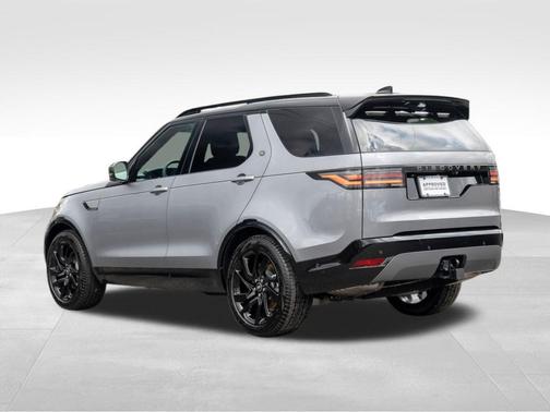 2025 Land Rover Discovery P300 Dynamic SE