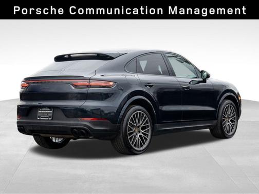 2023 Porsche Cayenne Platinum Edition